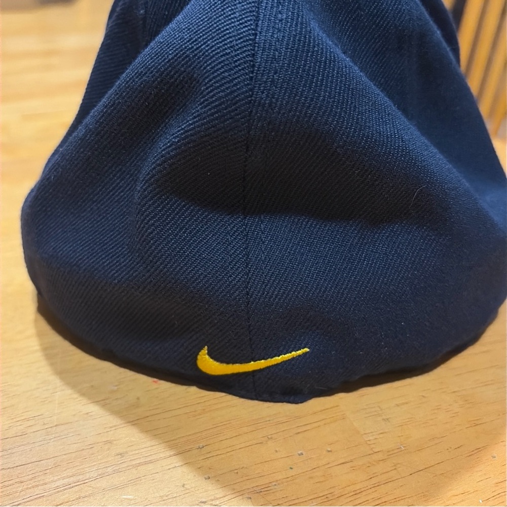 University of Michigan Nike‎ fitted hat 7 3/8 - Picture 2 of 9
